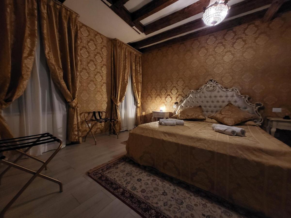 La Residenza Di Carlo Close To Piazza San Marco Apartamento